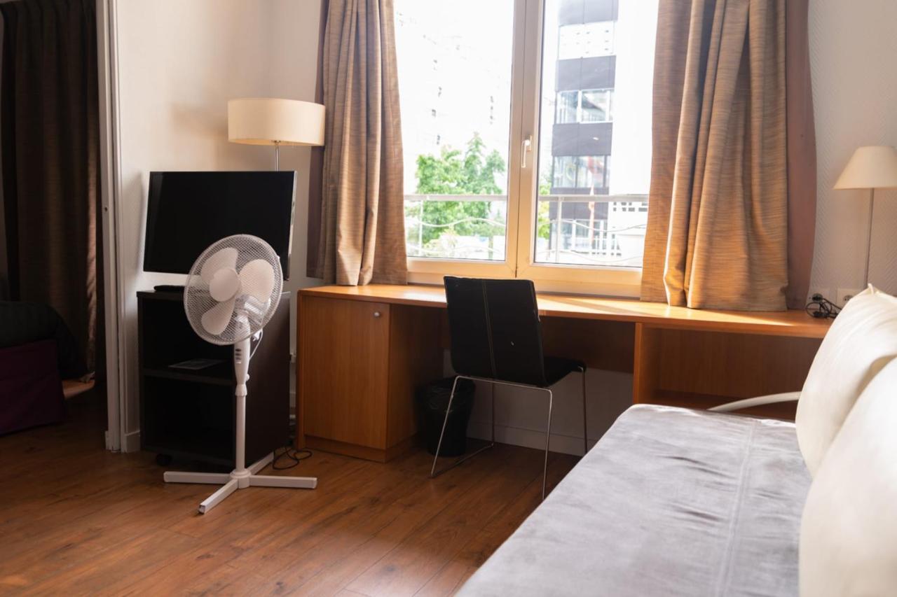 Confortable Apartment Near Porte De Versailles Issy-les-Moulineaux Kültér fotó